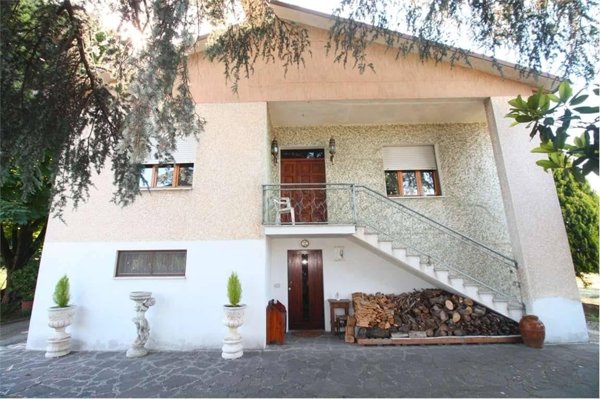 casa indipendente in vendita a Castelvetro di Modena