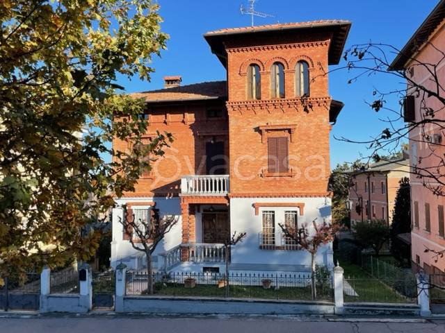 casa indipendente in vendita a Castelvetro di Modena in zona Levizzano Rangone