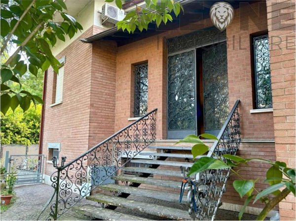 casa indipendente in vendita a Castelvetro di Modena