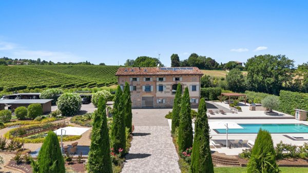 casa indipendente in vendita a Castelvetro di Modena