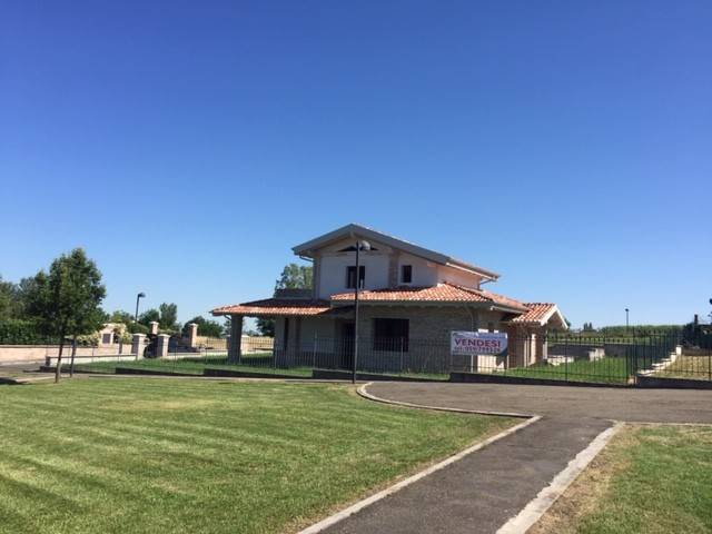 casa indipendente in vendita a Castelvetro di Modena