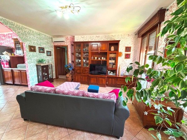 appartamento in vendita a Castelvetro di Modena in zona Ca' di Sola
