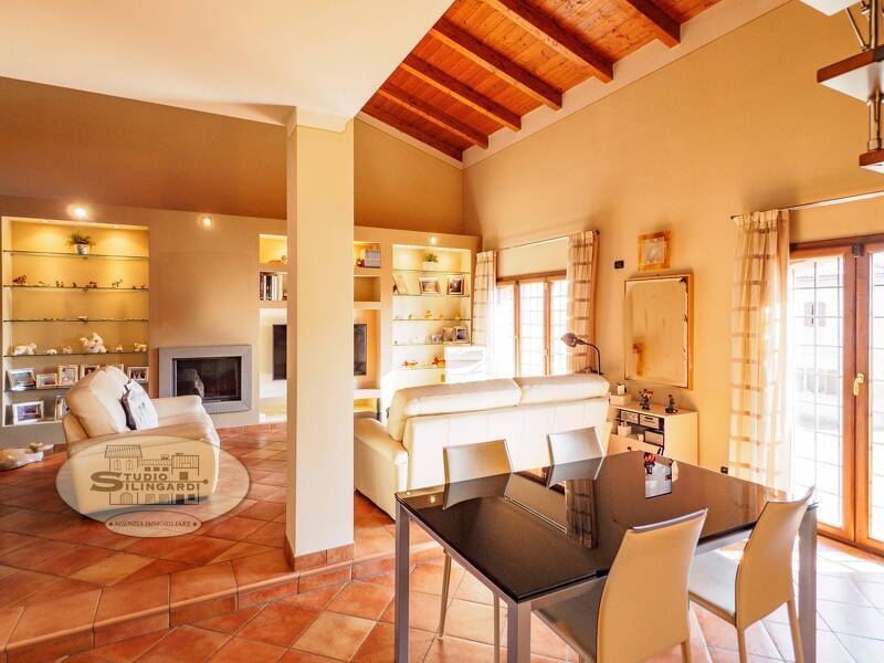 casa indipendente in vendita a Castelvetro di Modena