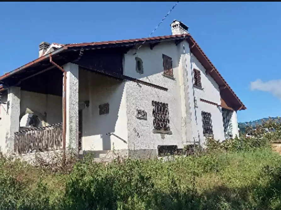 casa indipendente a Castelvetro di Modena in zona Madonna di Puianello