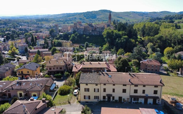 casa indipendente in vendita a Castelvetro di Modena
