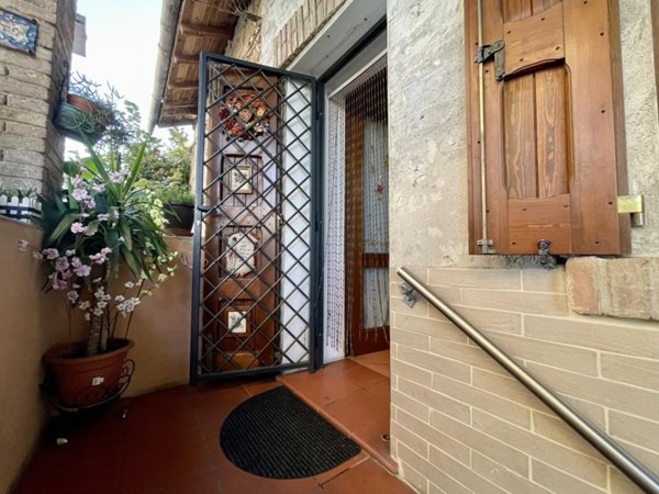 casa indipendente in vendita a Castelvetro di Modena in zona Settecani