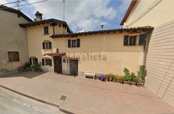 casa indipendente in vendita a Castelvetro di Modena