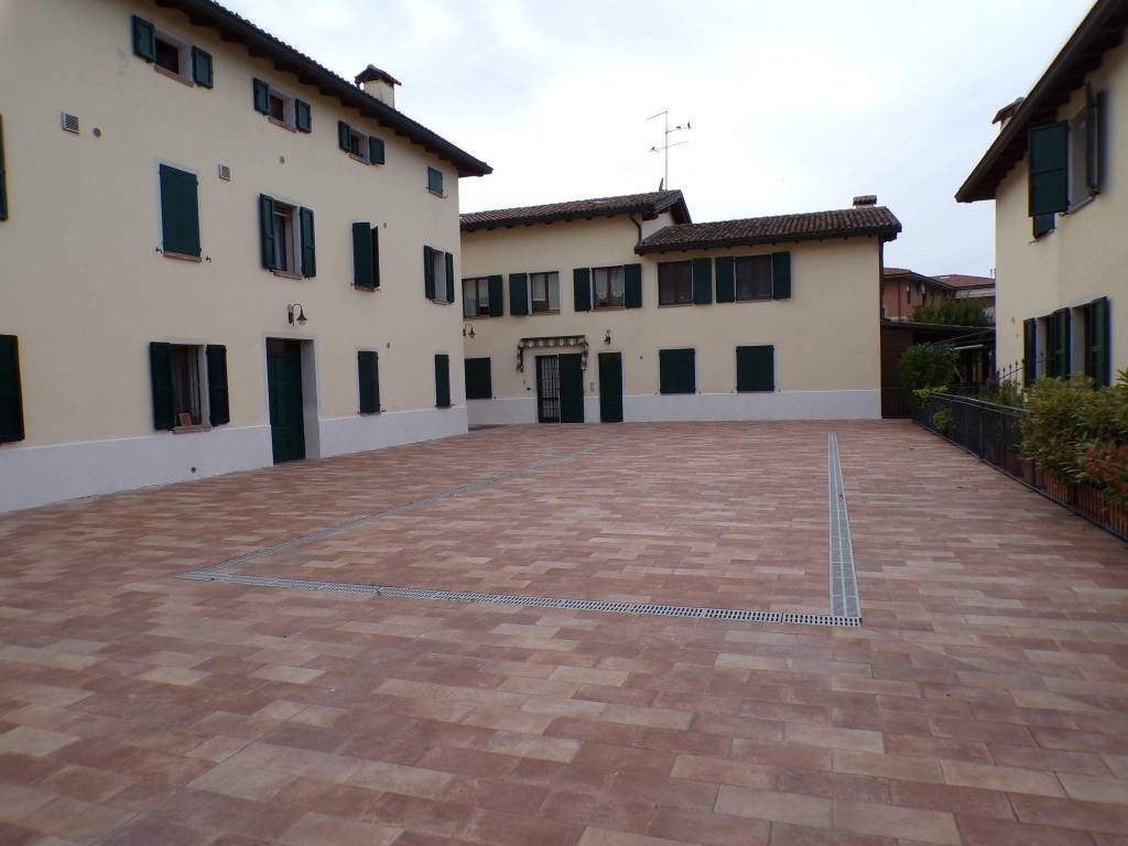 appartamento in vendita a Castelvetro di Modena in zona Solignano Nuovo