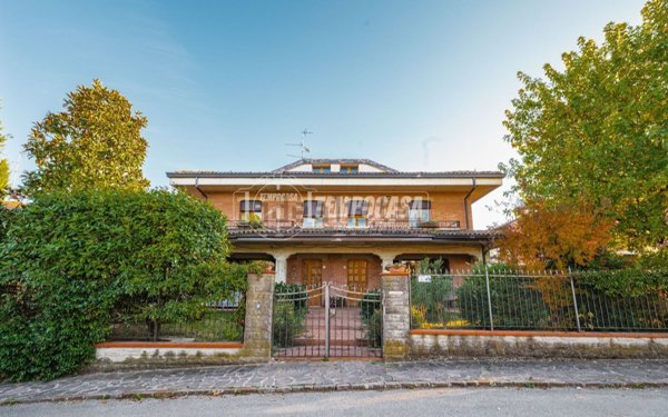 casa indipendente in vendita a Castelvetro di Modena