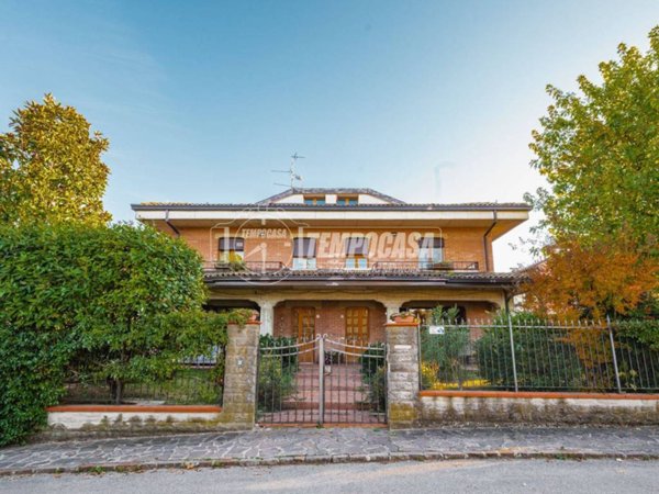 casa indipendente in vendita a Castelvetro di Modena