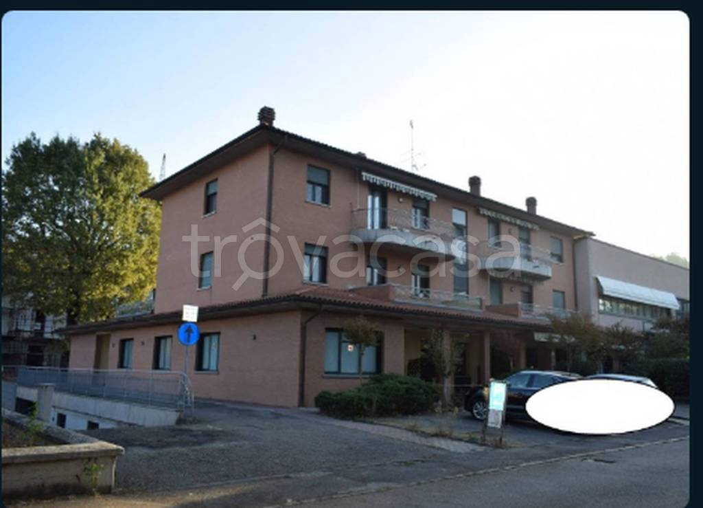 ufficio in vendita a Castelvetro di Modena