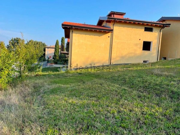 casa indipendente in vendita a Castelvetro di Modena