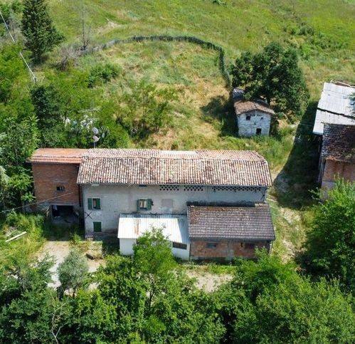 casa indipendente in vendita a Castelvetro di Modena in zona Levizzano Rangone