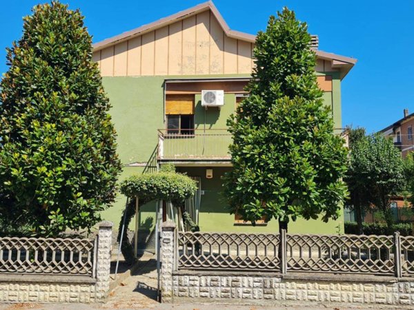 casa indipendente in vendita a Castelvetro di Modena
