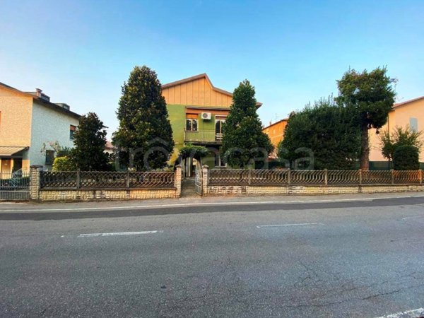 casa indipendente in vendita a Castelvetro di Modena