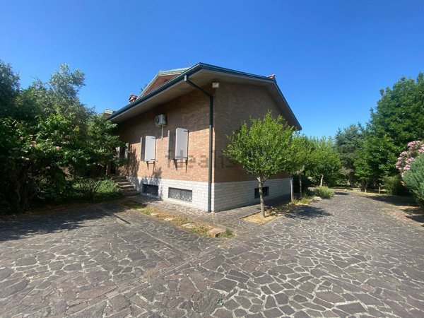casa indipendente in vendita a Castelvetro di Modena