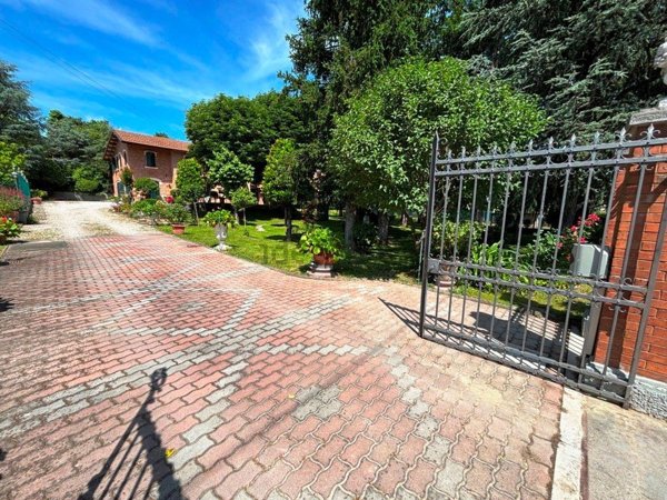 casa indipendente in vendita a Castelvetro di Modena