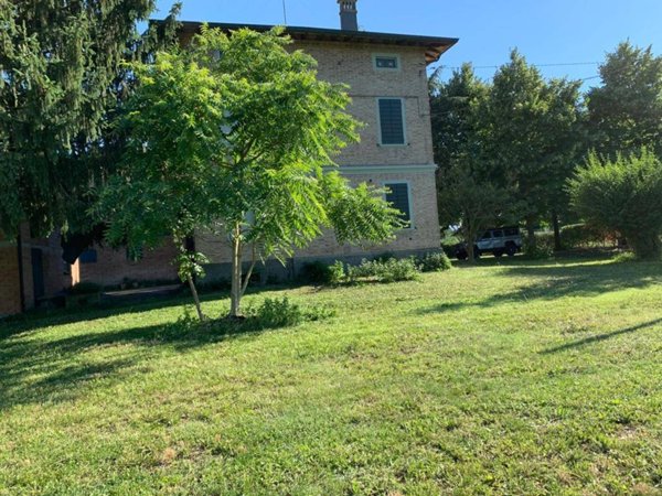 casa indipendente in vendita a Castelvetro di Modena