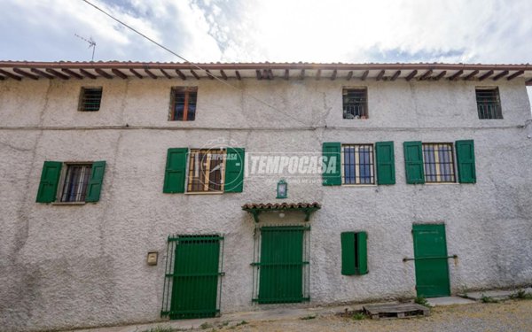 appartamento in vendita a Castelvetro di Modena in zona Levizzano Rangone