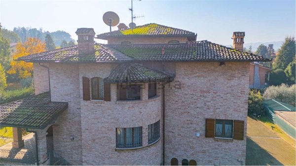 casa indipendente in vendita a Castelvetro di Modena