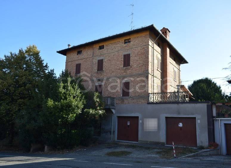 casa indipendente in vendita a Castelvetro di Modena in zona Levizzano Rangone