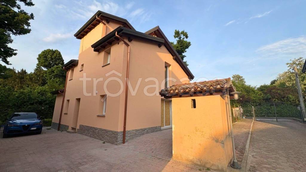 casa indipendente in vendita a Castelvetro di Modena in zona Settecani