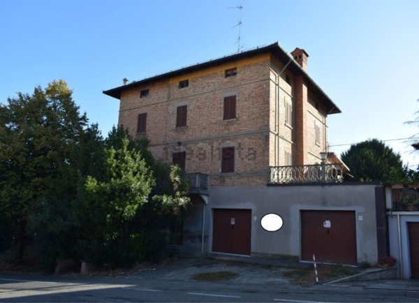 casa indipendente in vendita a Castelvetro di Modena in zona Levizzano Rangone