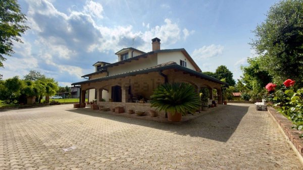 casa indipendente in vendita a Castelvetro di Modena