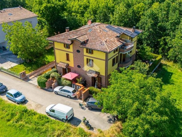 casa indipendente in vendita a Castelvetro di Modena in zona Solignano Nuovo
