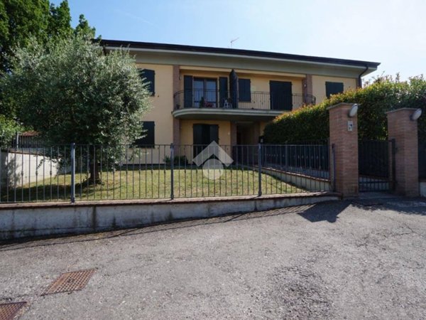 appartamento in vendita a Castelvetro di Modena in zona Levizzano Rangone
