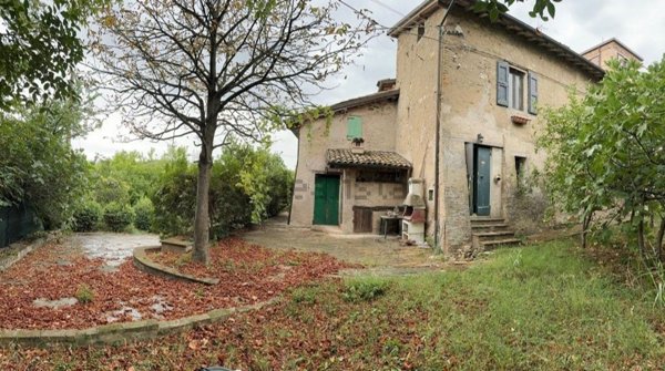 appartamento in vendita a Castelvetro di Modena in zona Cà montanari