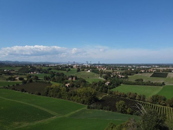 casa indipendente in vendita a Castelvetro di Modena in zona Solignano Nuovo