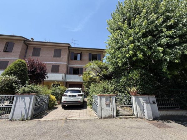 casa indipendente in vendita a Castelvetro di Modena