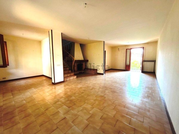 casa indipendente in vendita a Castelvetro di Modena