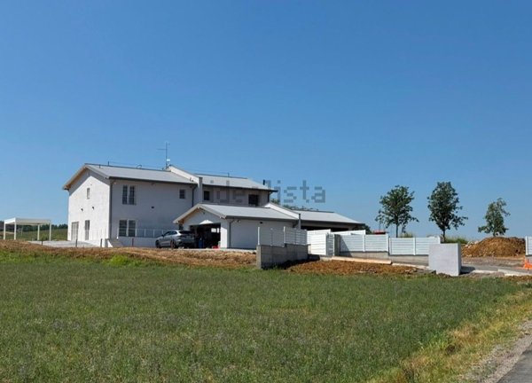 casa indipendente in vendita a Castelvetro di Modena
