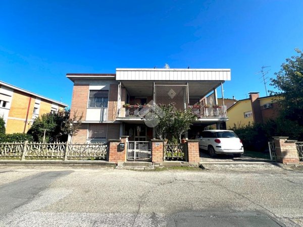 casa indipendente in vendita a Cavezzo