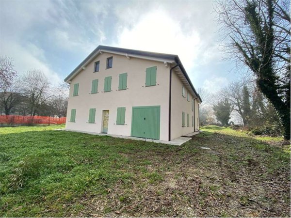 casa indipendente in vendita a Cavezzo in zona Motta