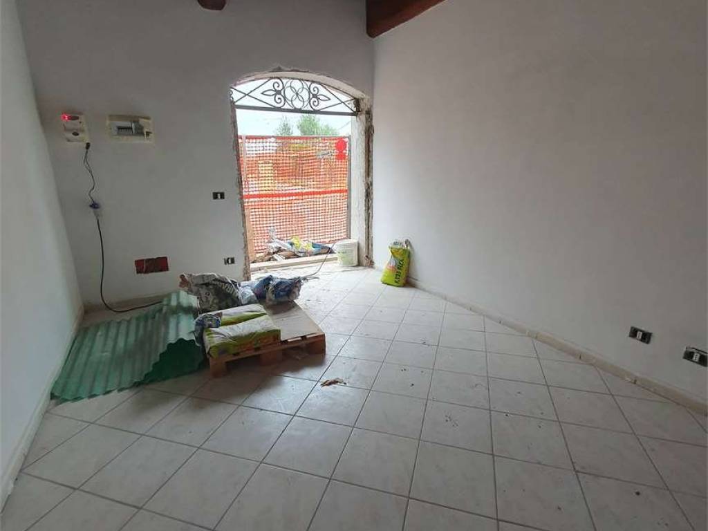 casa indipendente in vendita a Cavezzo in zona Disvetro