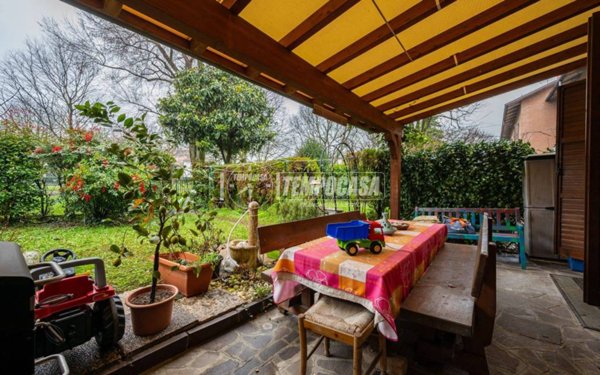 casa indipendente in vendita a Cavezzo