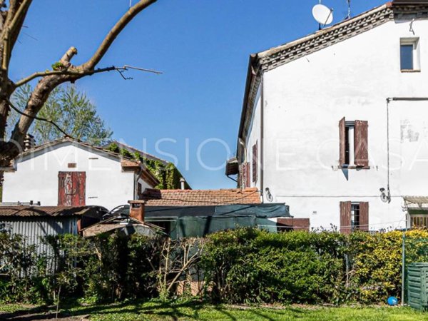 casa indipendente in vendita a Cavezzo