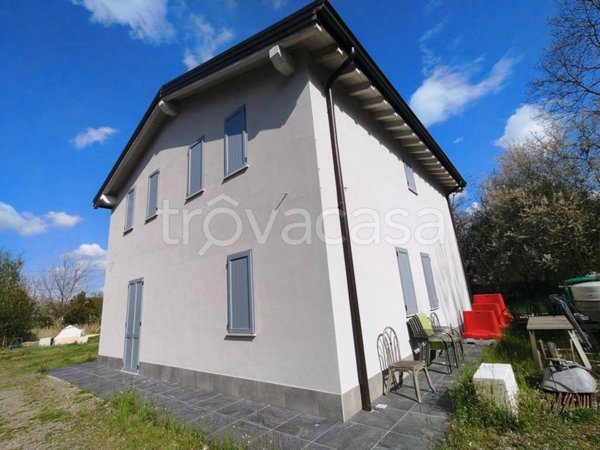 casa indipendente in vendita a Cavezzo