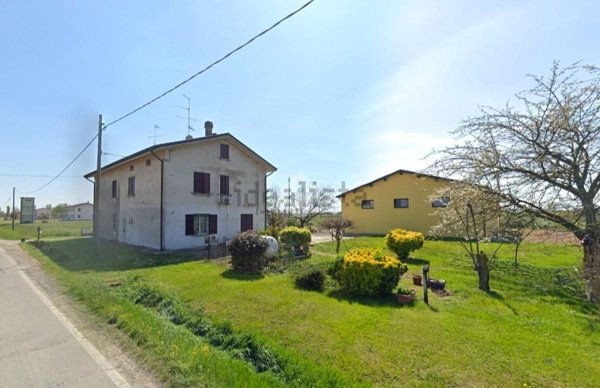 casa indipendente in vendita a Cavezzo