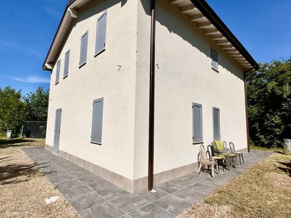 casa indipendente in vendita a Cavezzo