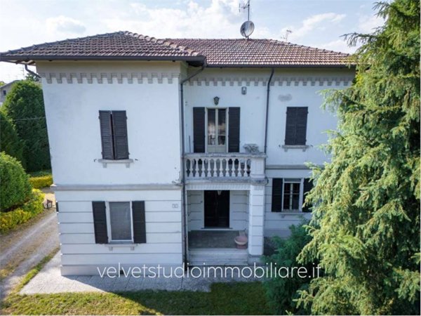 casa indipendente in vendita a Cavezzo
