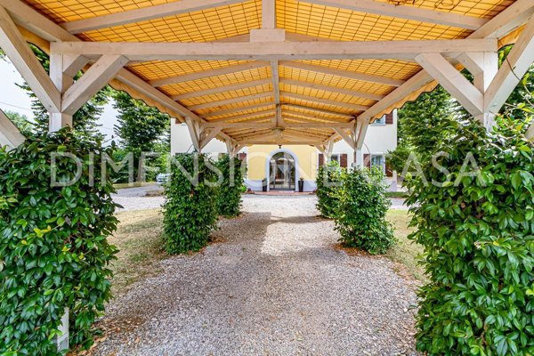 casa indipendente in vendita a Cavezzo