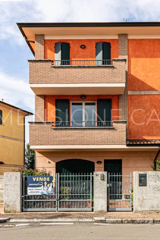 casa indipendente in vendita a Cavezzo