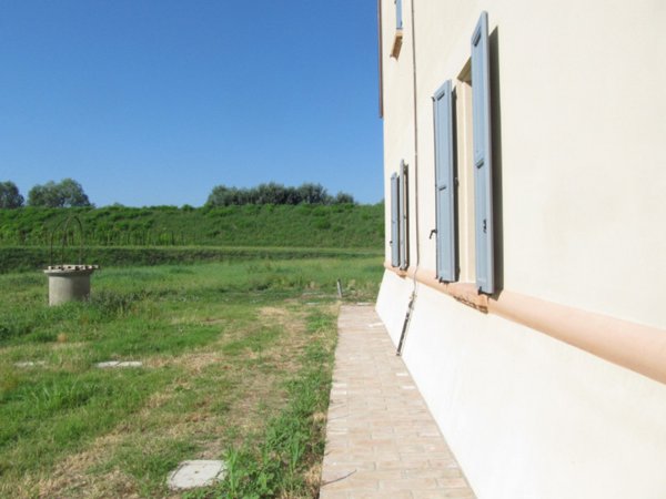 casa indipendente in vendita a Cavezzo in zona Motta