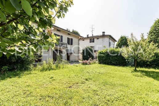 casa indipendente in vendita a Cavezzo