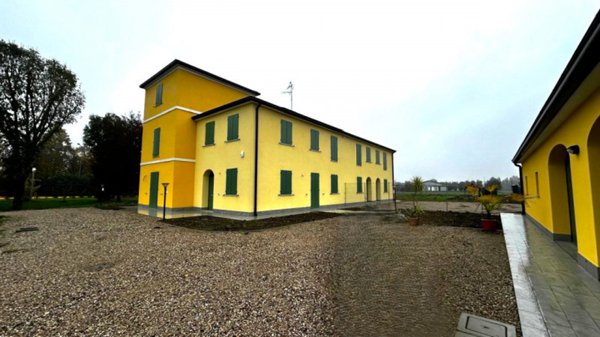 casa indipendente in vendita a Cavezzo
