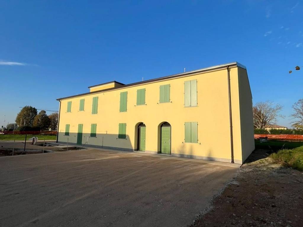 casa indipendente in vendita a Cavezzo